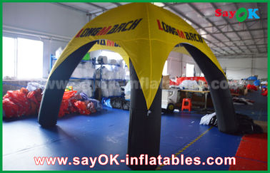 屋外の空気テントの印刷した4本の足のポリ塩化ビニール材料が付いている膨脹可能な空気テントのくものドームのテントをロゴは行く